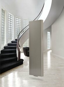 Radson Faro-V verticale radiator 1800mm hoog x 600mm breed type 21 met 1772 Watt