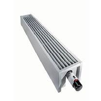 Jaga mini wandmodel in het wit van 13 cm hoog x 160 cm lang en type 10 met 808 Watt