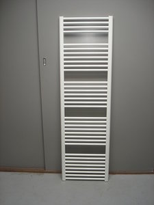 Badkamer radiator x 97cm hoog in het wit - Dassie Radiatoren | Radiatoren een goede
